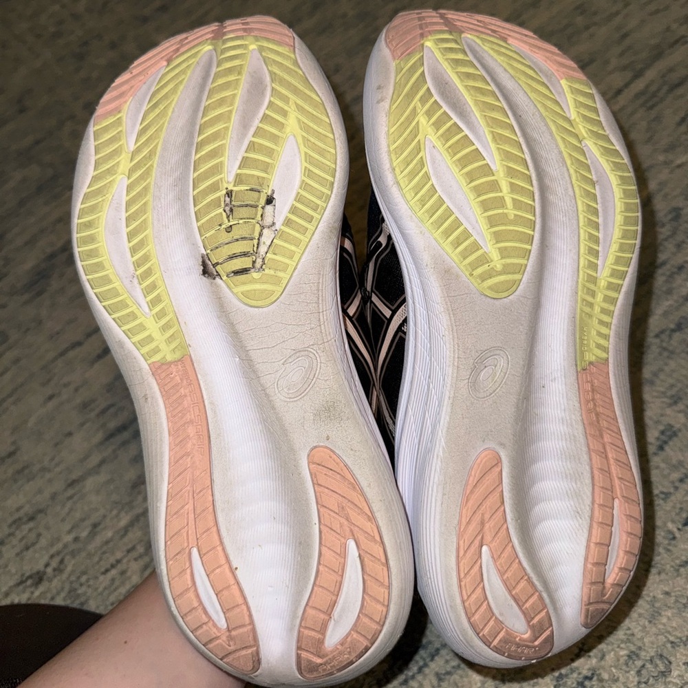 ASICS Women's GEL-NIMBUS 27 Running Shoes Size 10 - Picture 7 of 8
